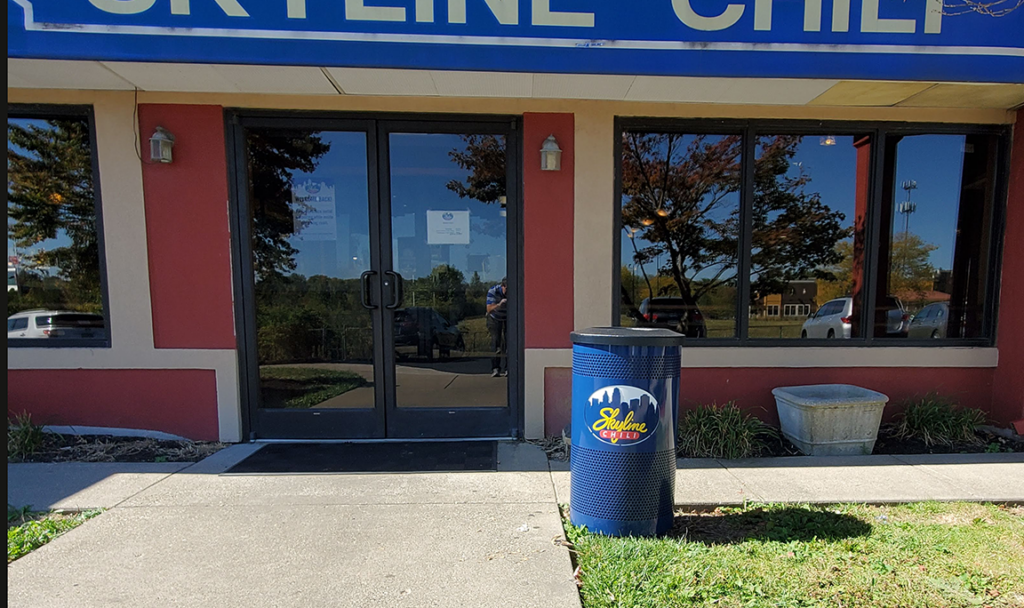 restaurant custom trash cans